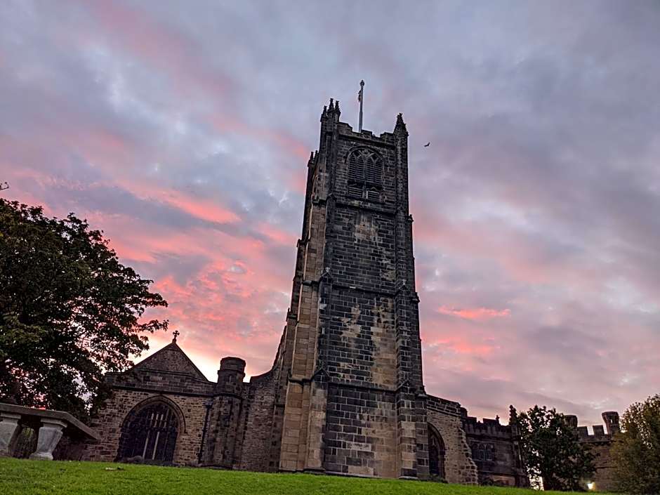 Sun Street Aparthotel