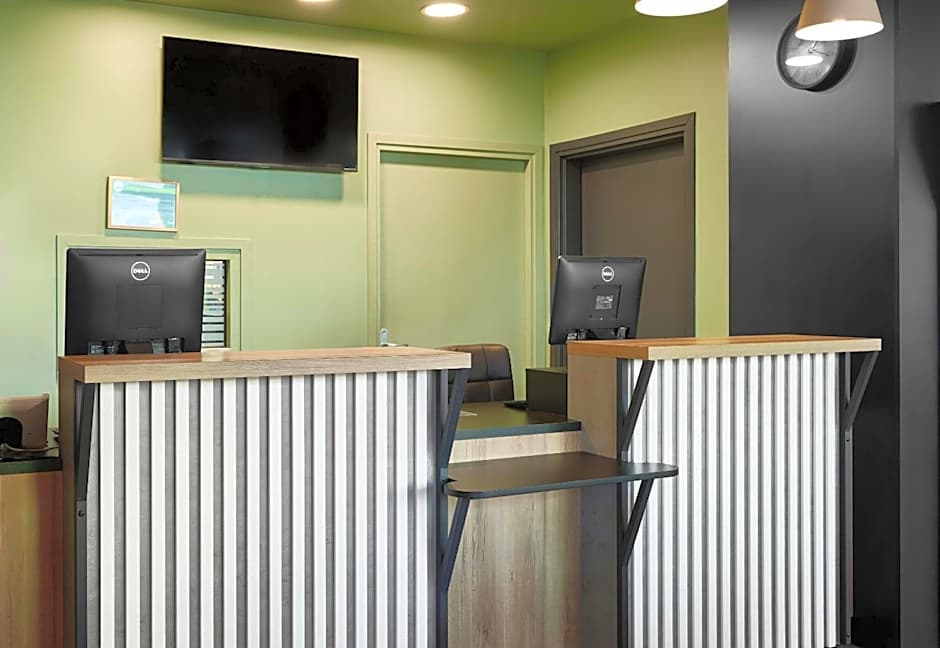 B&B HOTEL Le Port Marly Saint Germain en Laye