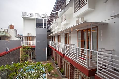 RedDoorz Premium @ Jalan Cengkeh Malang