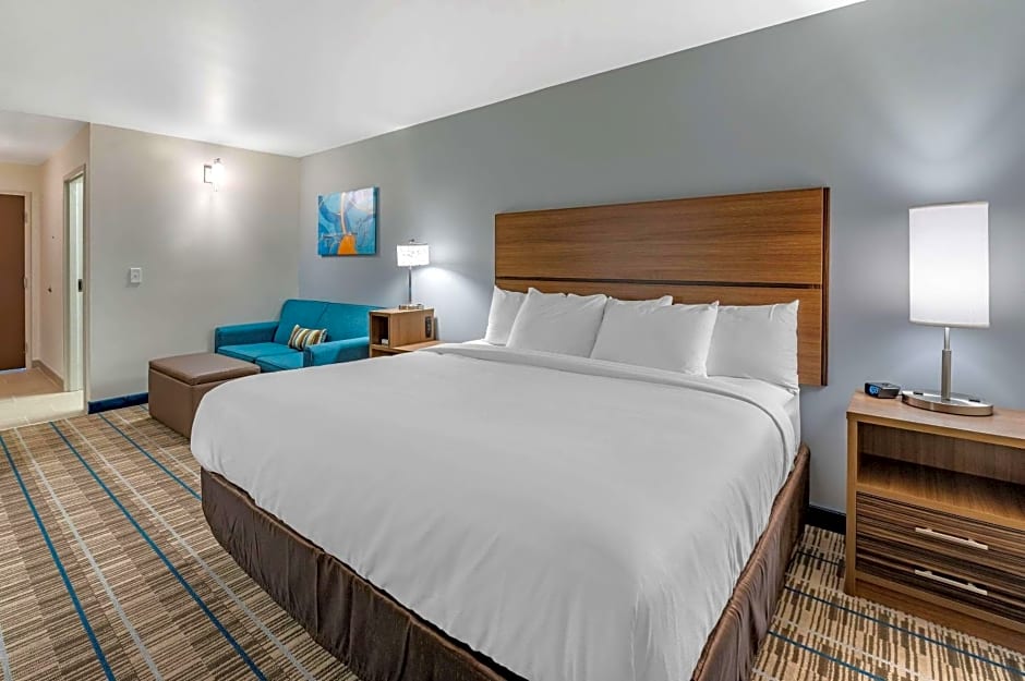 MainStay Suites