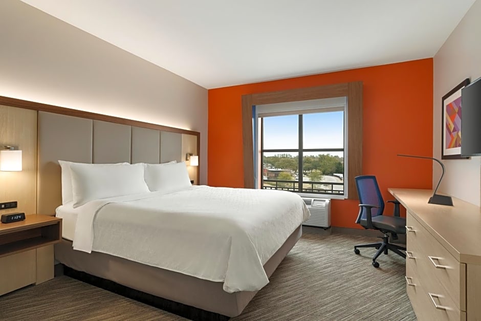 Holiday Inn Express Hotel & Suites Mount Pleasant - Charleston By IHG