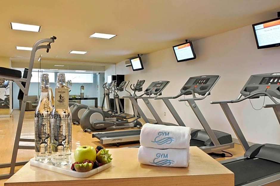 Stadia Suites Mexico City Santa Fe