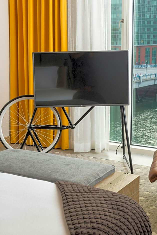 The Envoy Hotel, Autograph Collection by Marriott