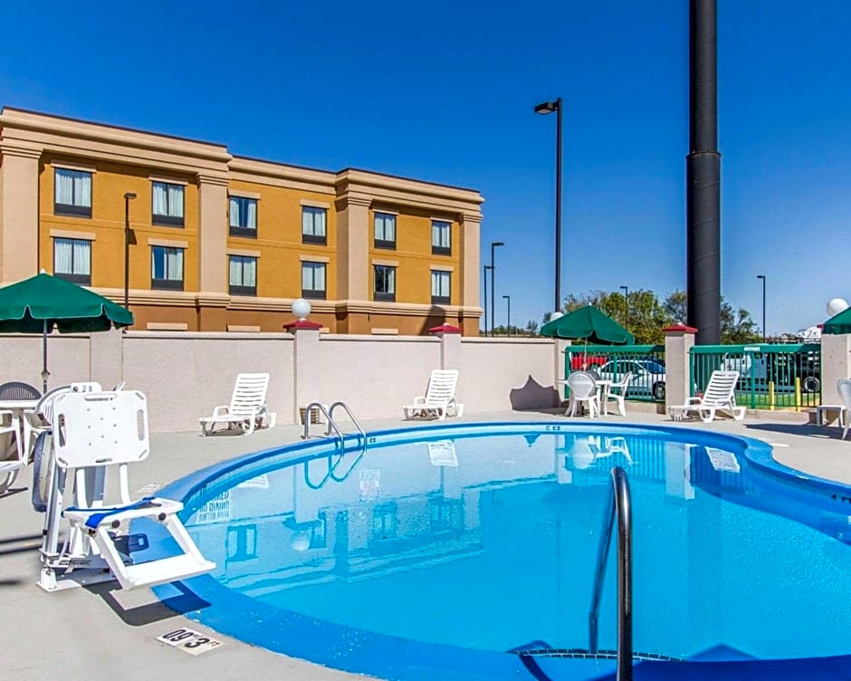 Quality Inn Oak Grove Fort Campbell