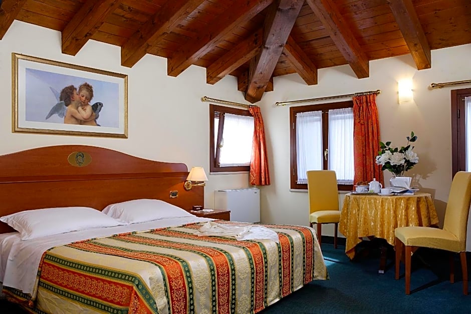 Hotel Antico Moro