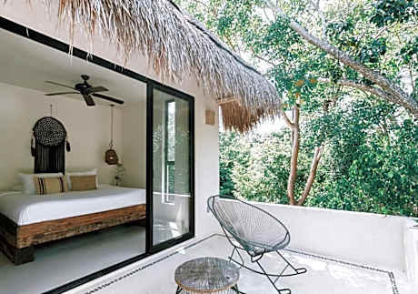 Tropical Room with Terrace