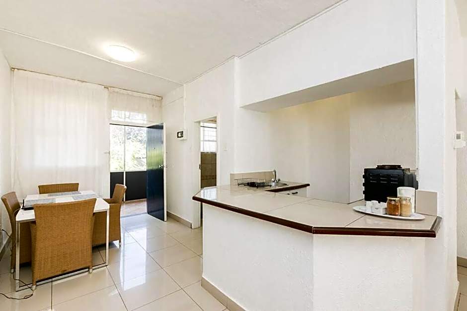 Inn & Out Sandton Park