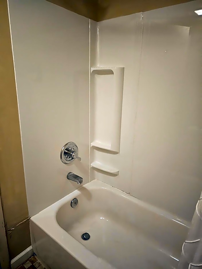 Travelodge by Wyndham Mackinaw City