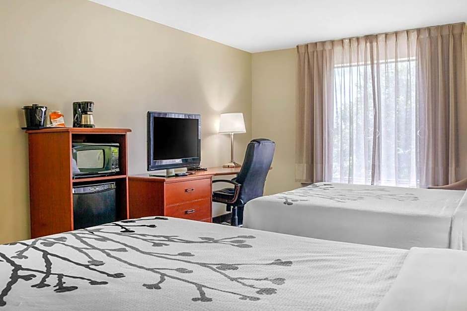 Sleep Inn & Suites Milwaukee Airport