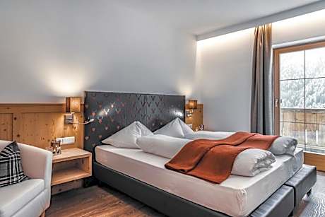 One-Bedroom Superior Apartment