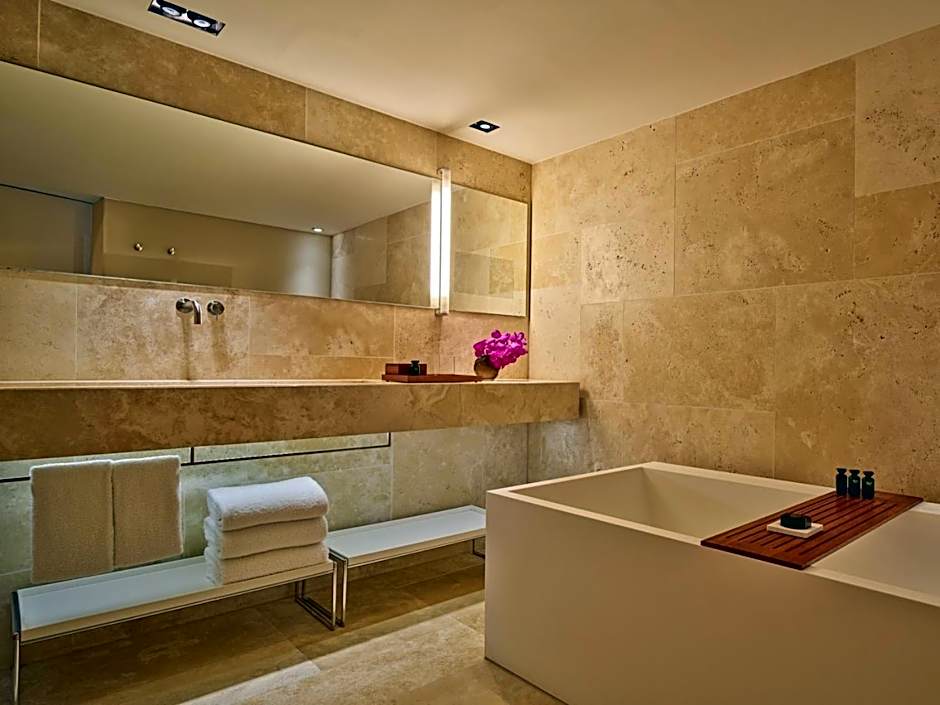 Conservatorium Hotel