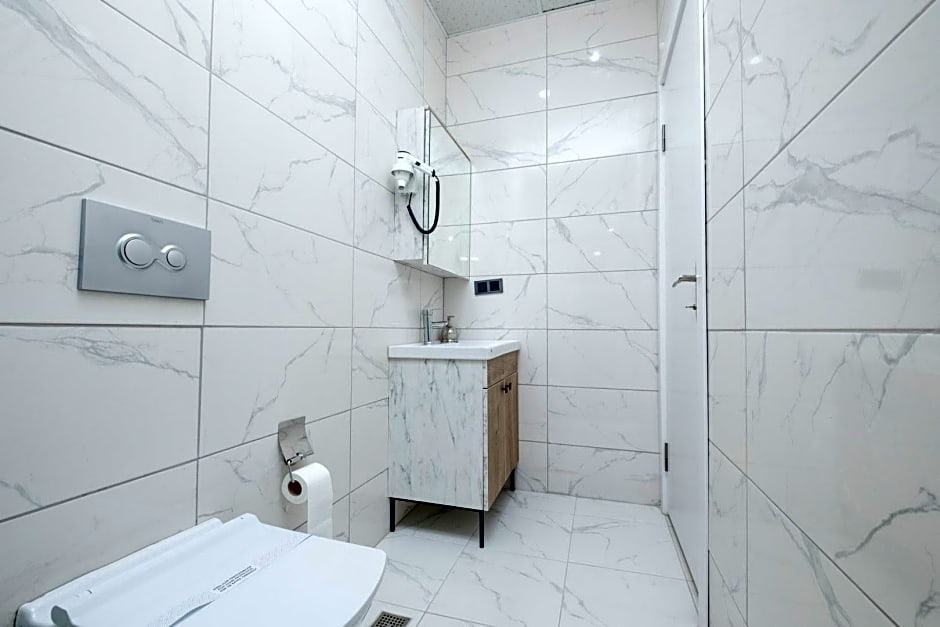 Lavender Airport Hotel