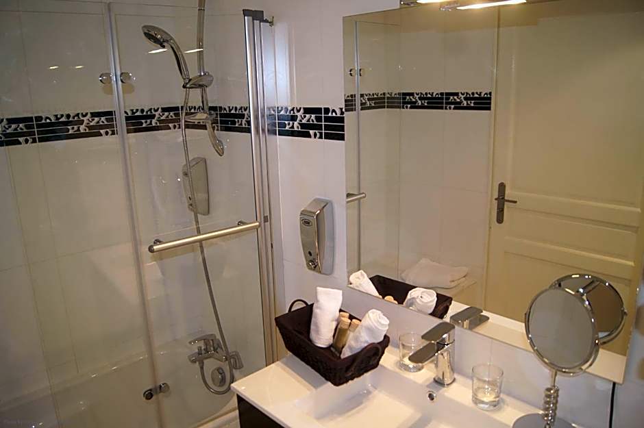 Hotel Regina Montmartre