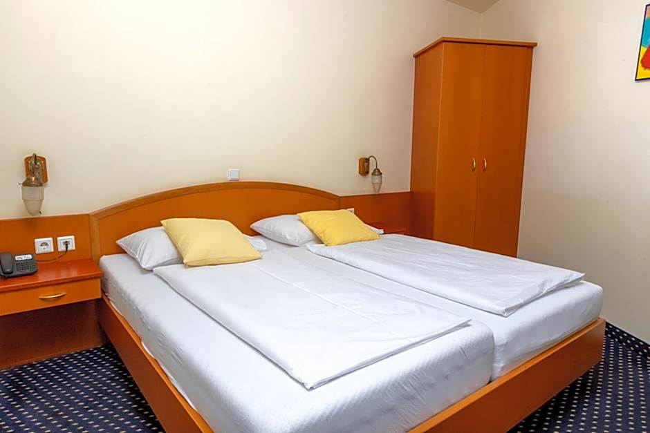 Suite Hotel 900m zur Oper