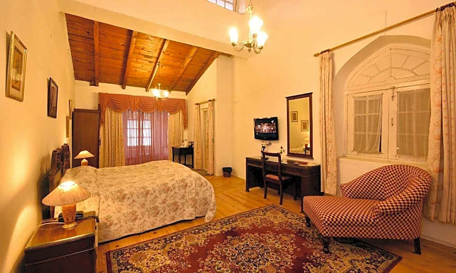 The Palace Belvedere Hotel