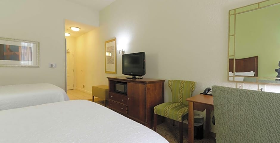 Hampton Inn By Hilton Hickory