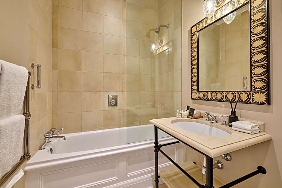 Roseate House London