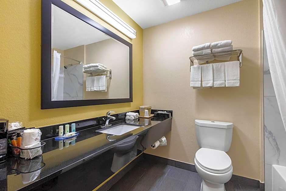Quality Inn Cadiz