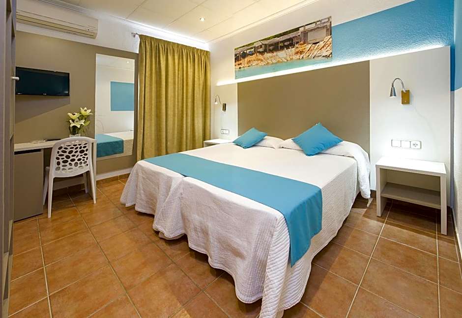 Hostal Adelino