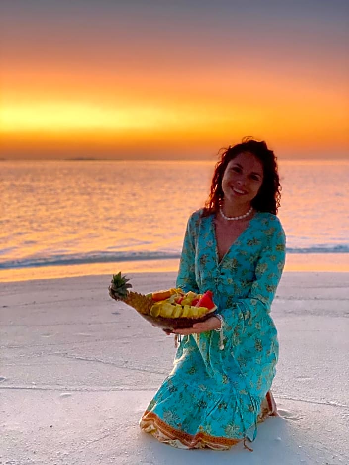 La Luna Boutique Dhangethi