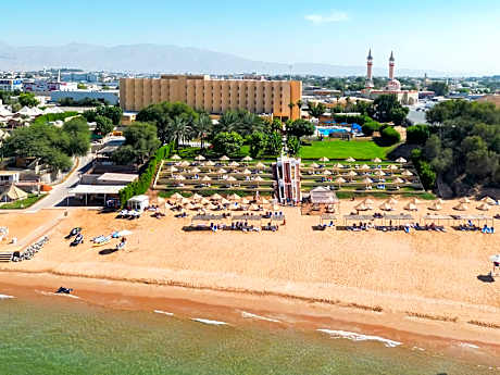 BM Beach Hotel