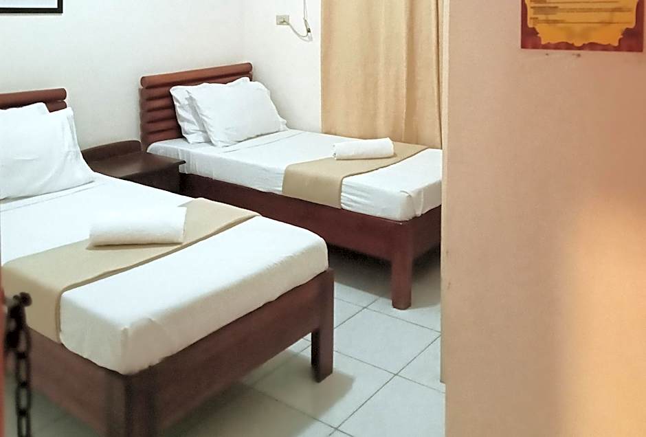 RedDoorz @ Casa Marabella Villamonte Bacolod City