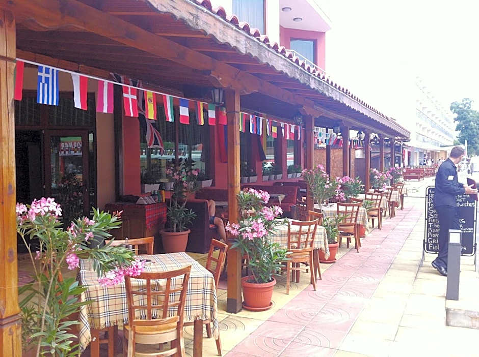 Maverick Hotel