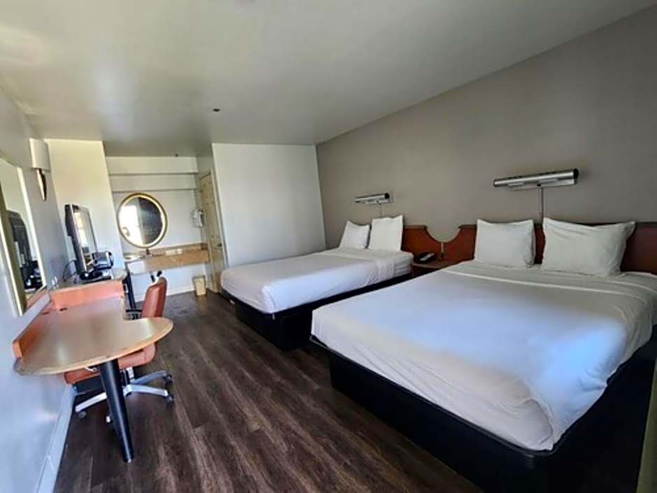 Motel 6 Barstow, CA I15 and Lenwood Road