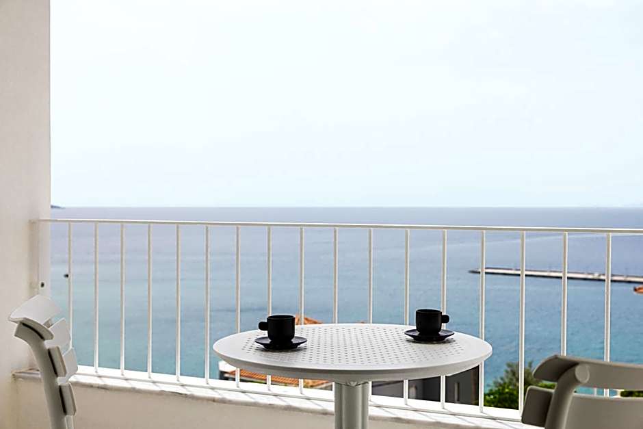 Doryssa Lithos Hotel