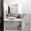 Apart House, Tylna 20
