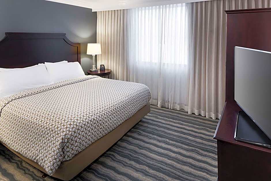 Embassy Suites By Hilton Tampa - Brandon