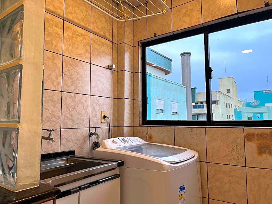 B070 - Apto 2 quartos para 6 pessoas em Bombinhas