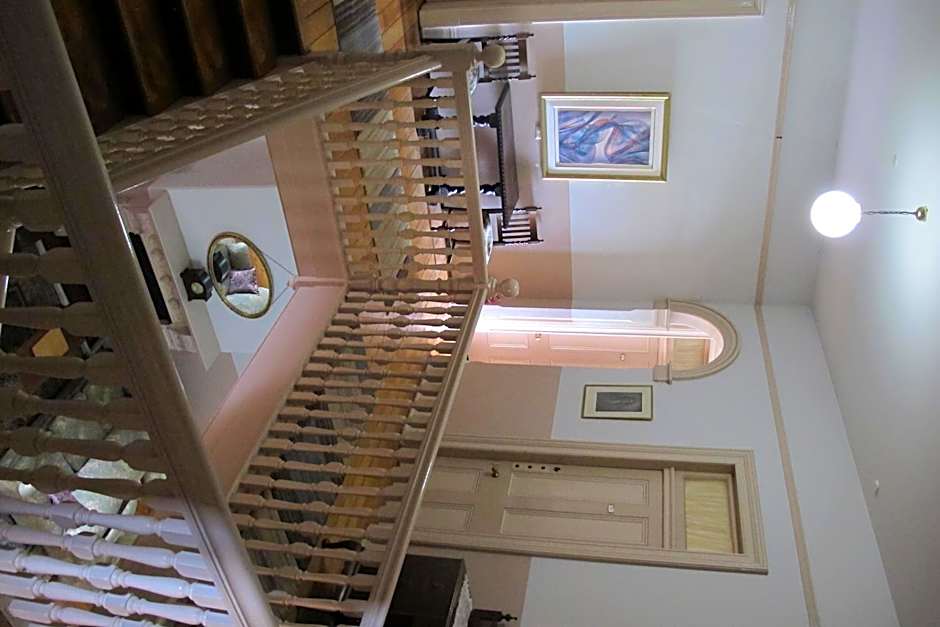 Holmhurst Guest House