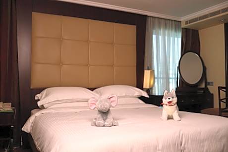 Studio sea view king bed