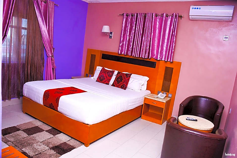 Photo 1 of 4 of Junior Suite