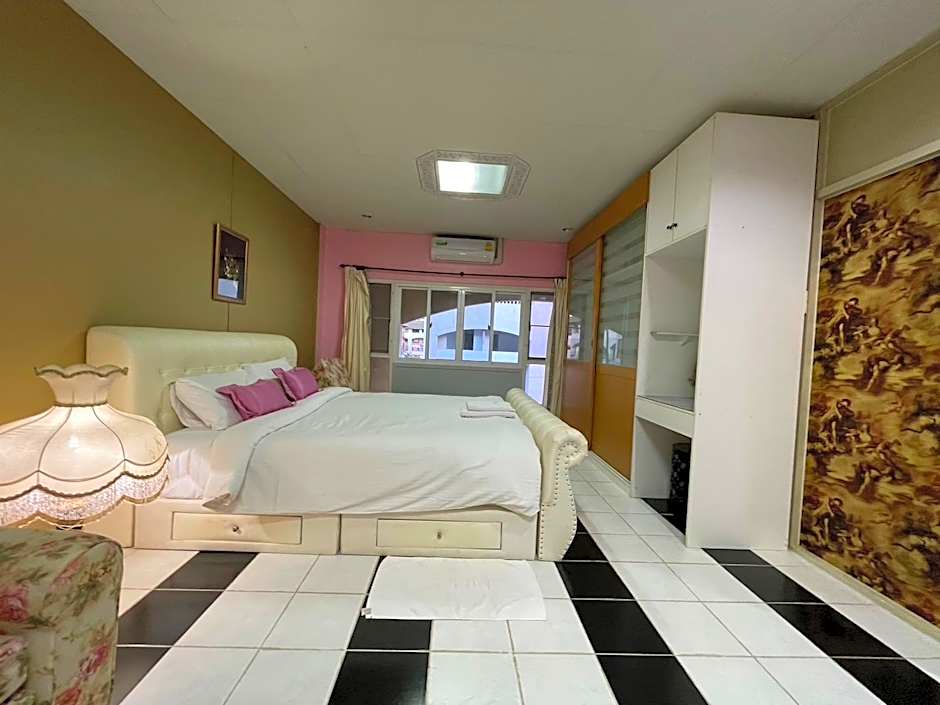 OYO 75486 Anna Residence Jomtien