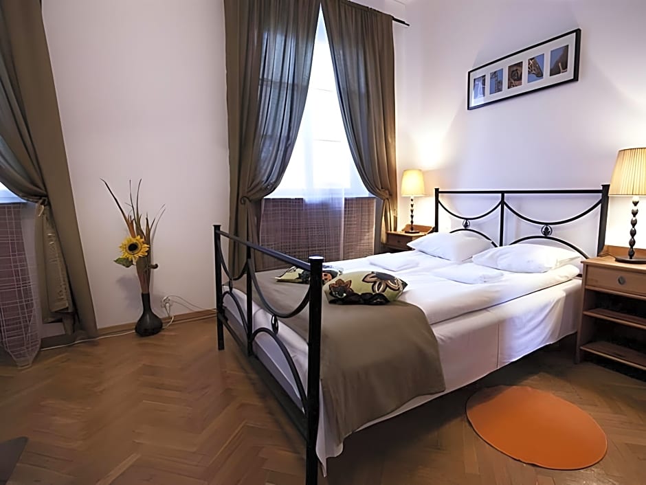 Old Town Apartments Warsaw