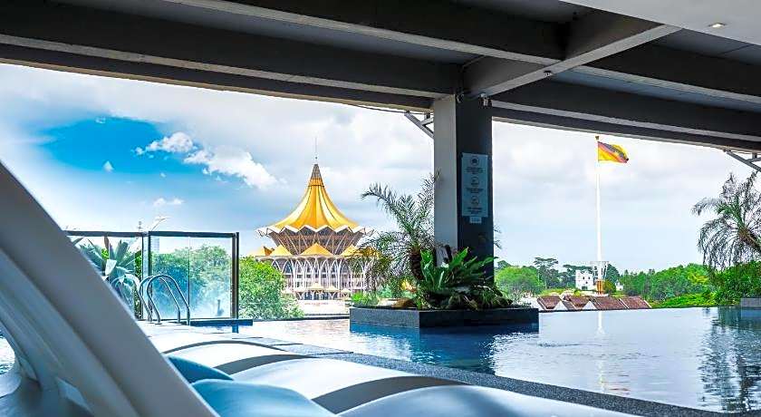 The Waterfront Hotel