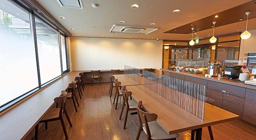 VIA INN SHIN-OSAKA - JR WEST GROUP