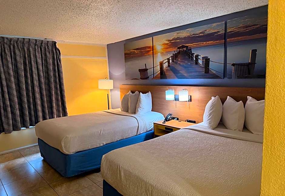 Days Inn by Wyndham St. Petersburg / Tampa Bay Area