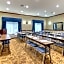 Holiday Inn Express and Suites Allentown West By IHG