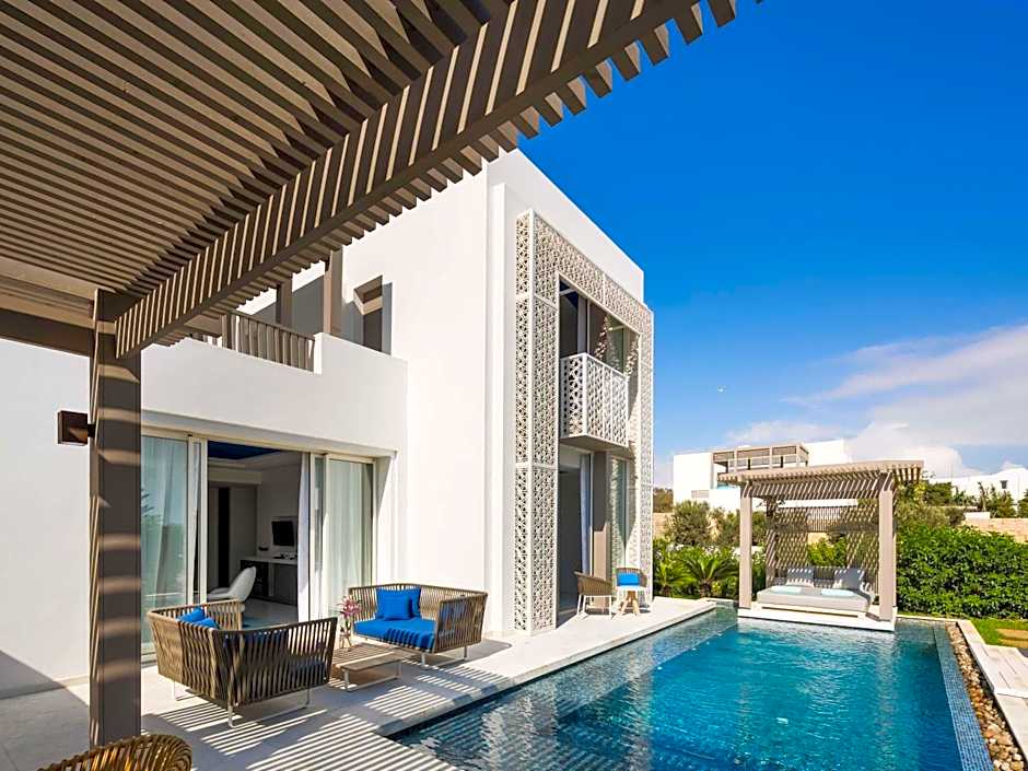 Photo 1 of 10 of Signature Villa 1 King Bed and 2 Twin Beds, Sea View