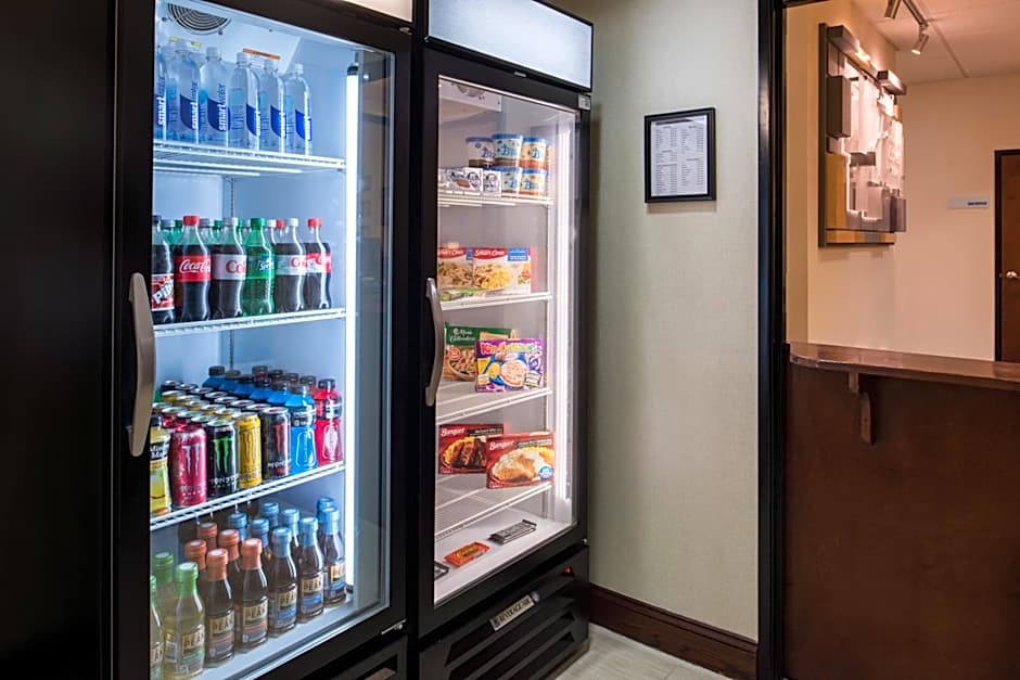 Holiday Inn Express & Suites Pittsburg By IHG