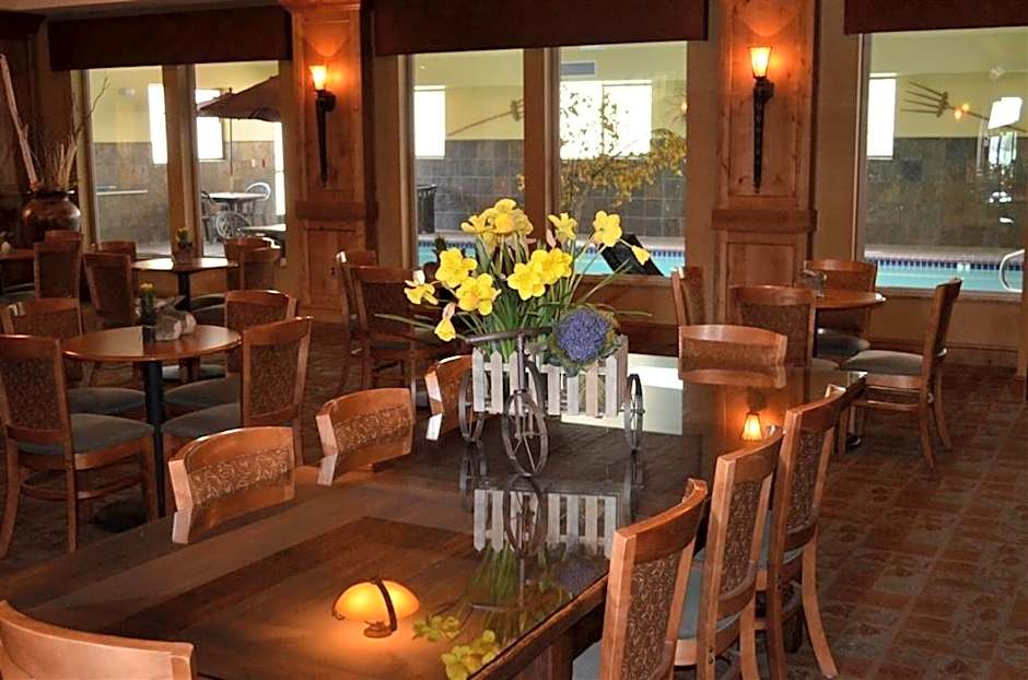 Inn at Cross Keys Station