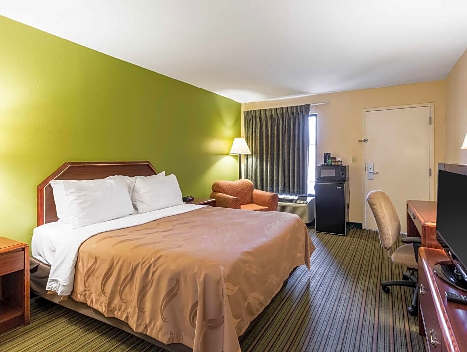 Quality Inn 