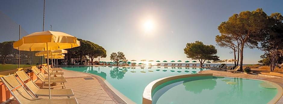 Club Hotel Marina Seada Beach