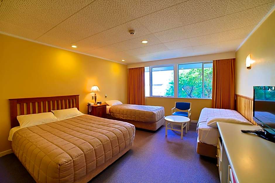 Brentwood Hotel