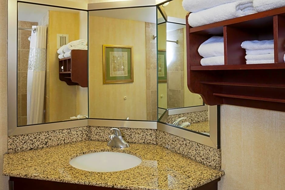 Hampton Inn Seattle Airport