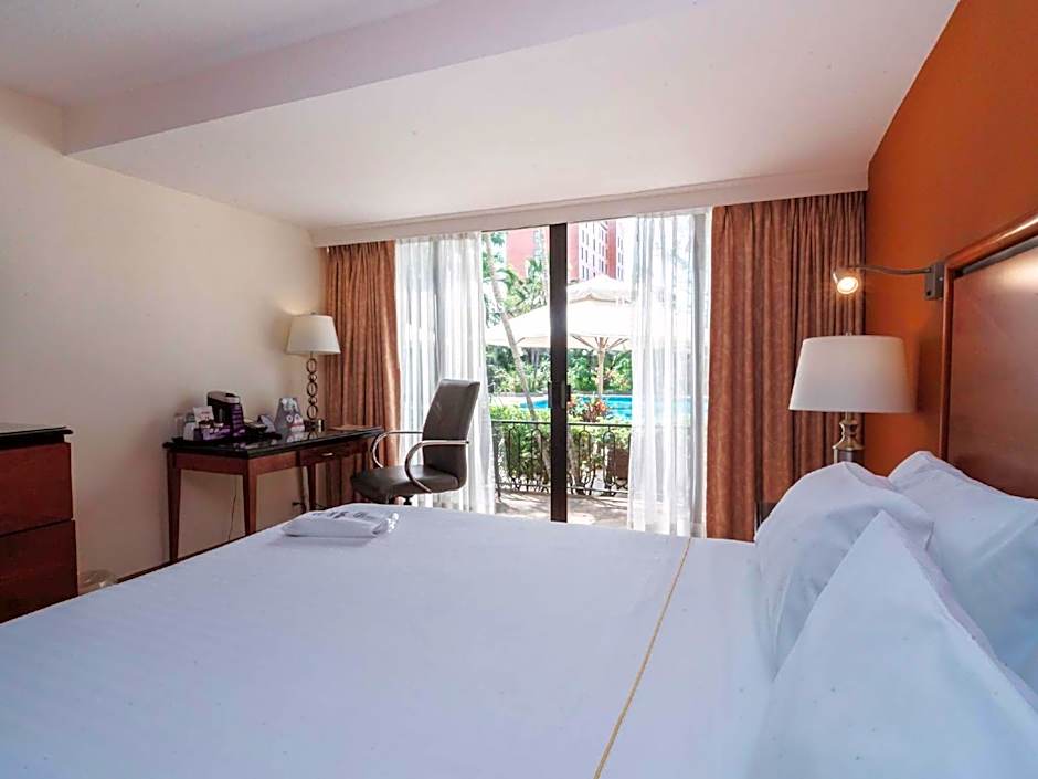 HS HOTSSON Hotel Tampico