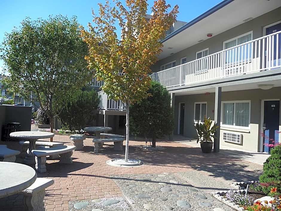 Travelodge by Wyndham Kamloops